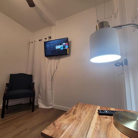 One Room In A Renovated Duplex House Near Fsu แทลลาแฮสซี ภายนอก รูปภาพ